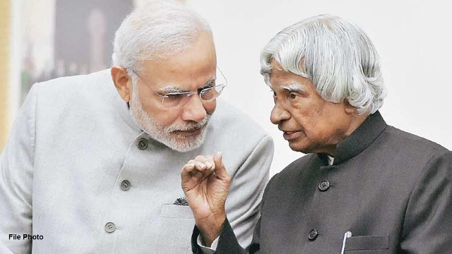 PM Modi Pays Homage to Dr. Kalam