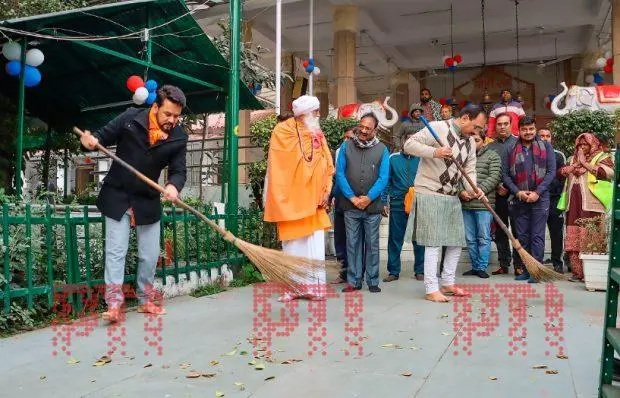 People May Boycott Congress and Others for Skipping Ram Temple Consecration: Anurag Thakur