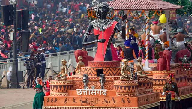 Chhattisgarh’s Republic Day Tableau Depicts Ancient Tribal Tradition of Bastar