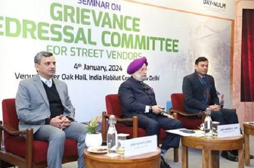 Govt Committed to Create Supportive, Empowering Environment for Street Vendors: Hardeep Puri