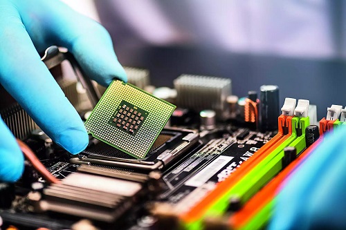 Gujarat in Discussion with Chipmakers in Japan, US, and South Korea for Investment
