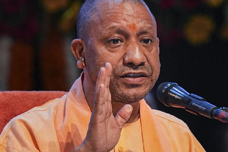 Ek Baar Phir Modi Sarkar, Is Baar BJP 400 Paar’: Yogi’s Slogan Campaign for Modi