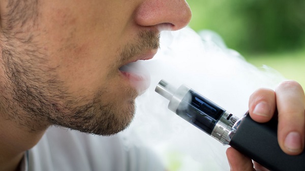 Nicotine-free Vapes harm lungs says report