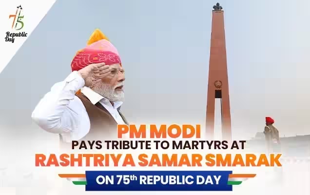 PM Modi Pays Tributes at Rashtriya Samar Smarak