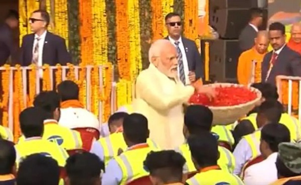 PM Modi Showers Flower Petals on Ram Temple Construction Team