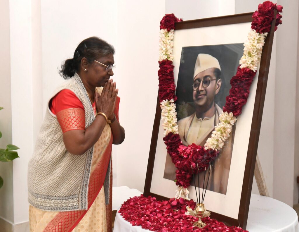 President Murmu Pays Homage to Netaji on His Birth Anniversary
