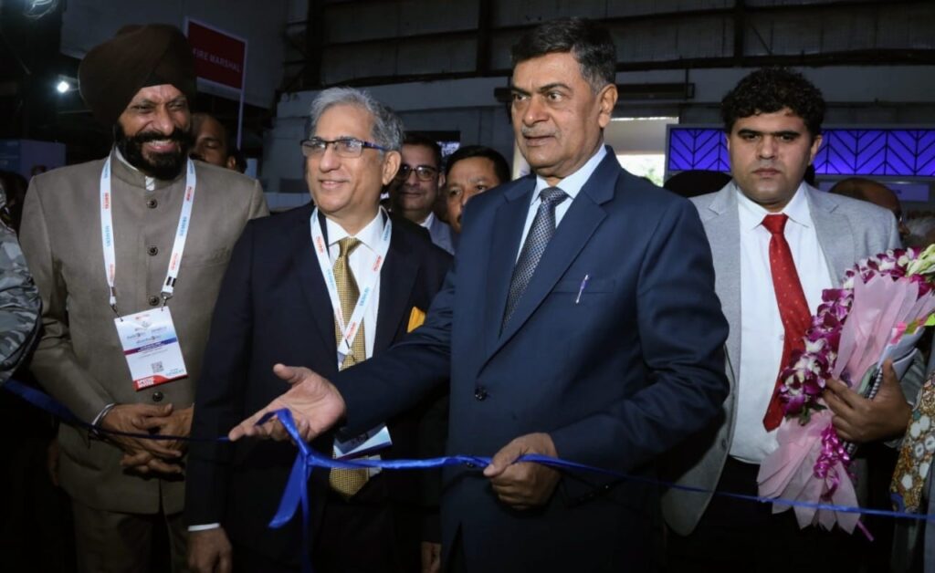 Huge Market for Manufacturers of Electricity Sector in India: R.K. Singh