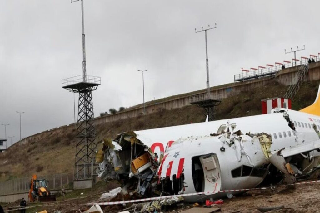 Russia confirmed 7 dead in Afghanistan plane crash