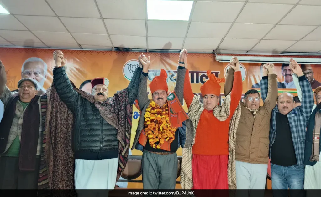 Several Key National Conference Leaders Join BJP, a Big Blow to Farooq Abdullah