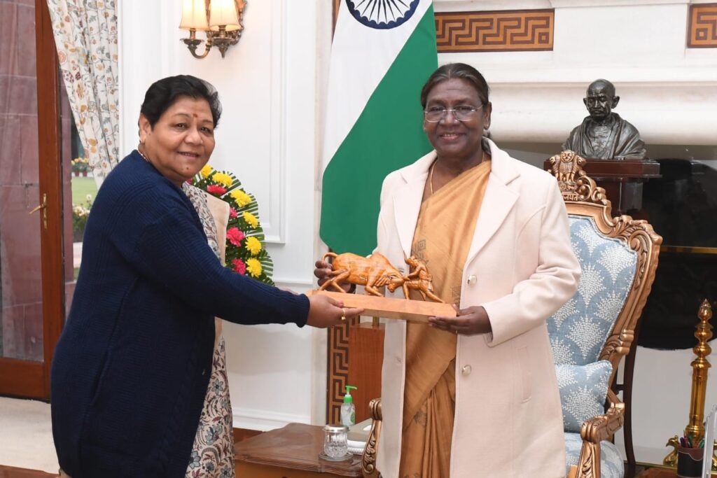 Manipur Governor Uikey Meets President, Invites for Central University Event