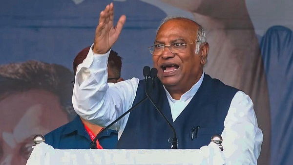 BJP Carrying Out Poaching by Scaring People, alleges Kharge