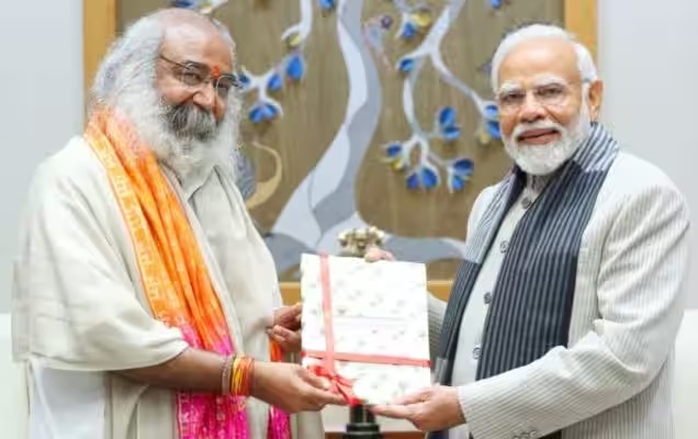 Congress’ Acharya Pramod Meets PM Modi, Invites Him for Kalki Dham Foundation Laying Ceremony