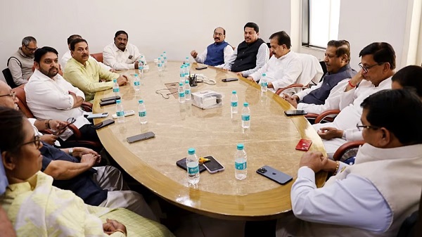 Congress MLAs Absent from Party Meeting Amid Speculation of Further Defections in Maharashtra