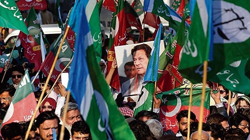 Imran Khan backed candidates won 102 seats, PML-N gets 75 seats