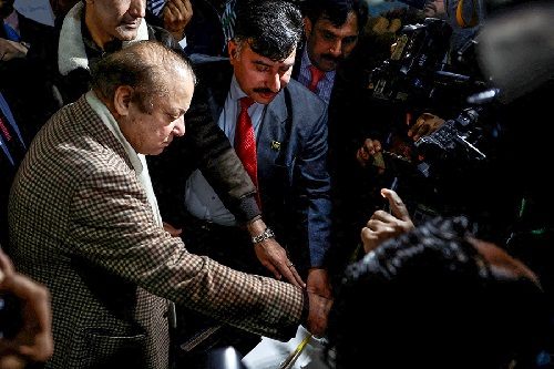 Nawaz Sharif casts vote at polling station in Lahore 