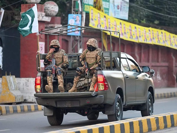 Pak court seeks assurance of Army not to run the country