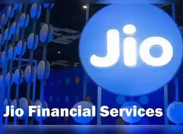 Paytm denies Jio Financial Services to buy its wallet business