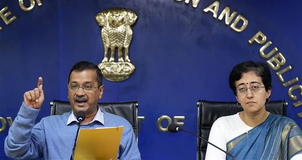 Police in Delhi Minister Atishi’s home following Arvind Kejriwal due to allegations of “poaching.”