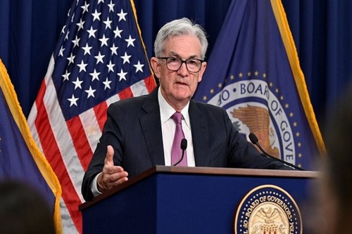 Powell says central bank not to cut rates, as US stocks fell