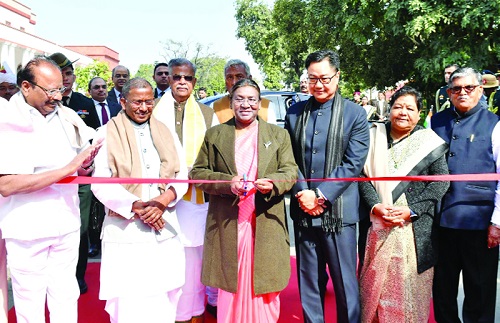 President Murmu Inaugurates ‘Vividdhta ka Amrit Mahotsav’ Showcasing Vibrant Northeastern Culture