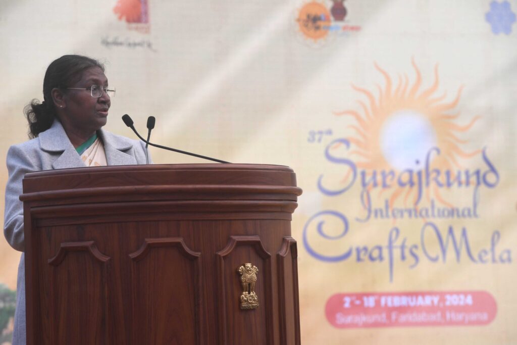 Surajkund International Crafts Mela Connects Craftsmen with Art Lovers: President Murmu