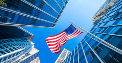US companies shows sign of economic uncertainty by hoarding cash