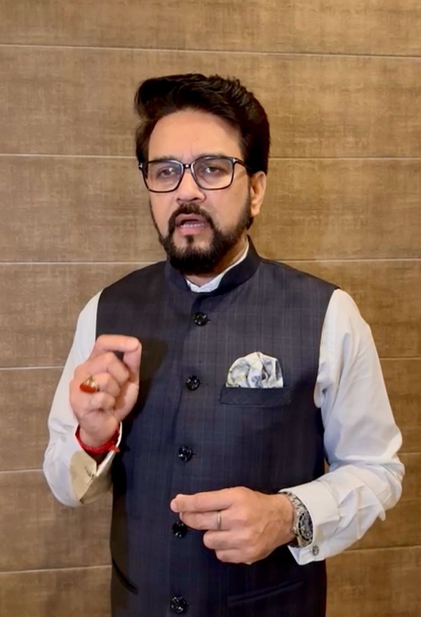 Union Minister Anurag Thakur Condemns Attack on Media Freedom in West Bengal