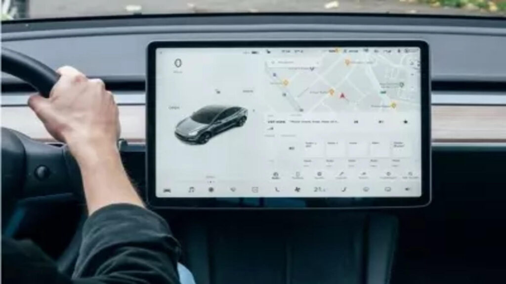 Apple boosts ‘secret’ self-driving car testing