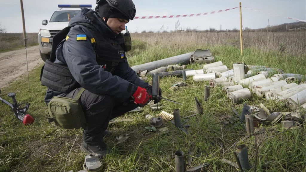 UN says unexploded mine a huge problem in Ukraine