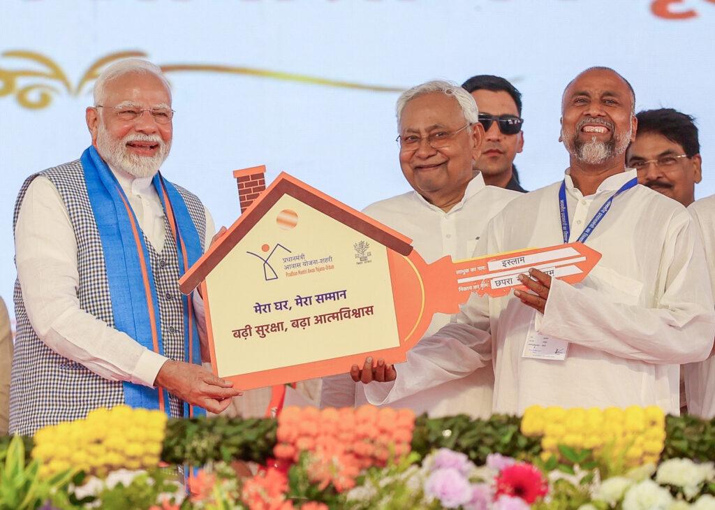 “Bihar Will Power India’s Growth Story,” says PM Modi as He Launches ₹5,200 Cr Projects in Siwan
