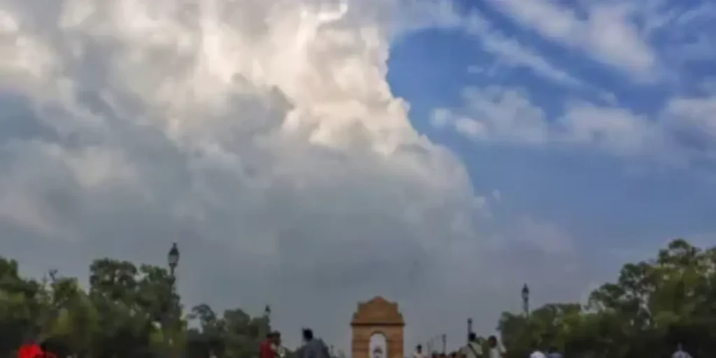 North India to Get Relief from Heatwave as Rains Expected This Weekend