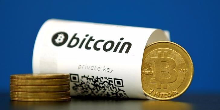 Bitcoin rose 3% to cross $121,000-mark