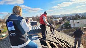 UNHCR helps repair homes in Ukraine ongoing conflict
