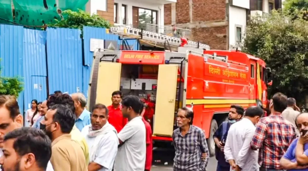 Fire at Delhi Hospital Leaves One Dead