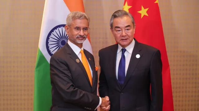 Chinese FM Wang Yi to Visit India Ahead of Modi’s China Trip