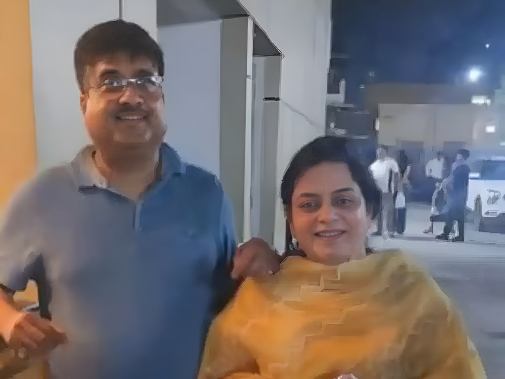 Delhi Eatery Reverses Attire Policy After Backlash