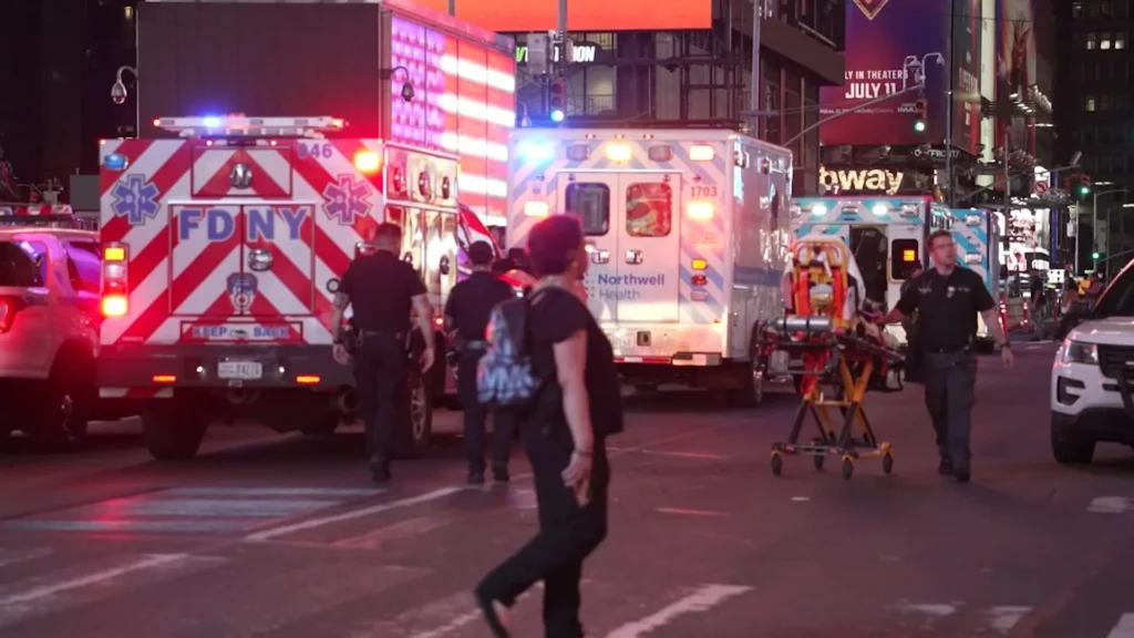 Times Square shooting injured 3, suspect in custody