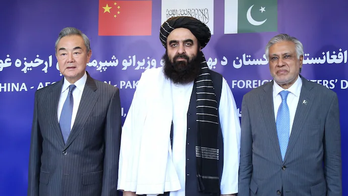 China Foreign Minister meets Taliban counterpart in Kabul