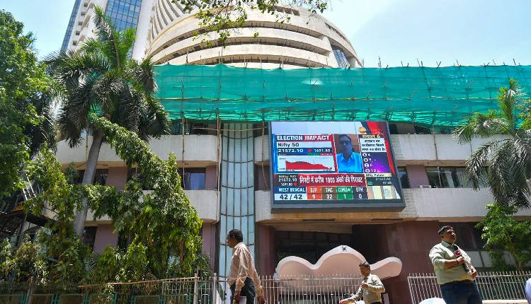 Sensex, Nifty Open Higher as Fed Cuts Rates by 25 bps