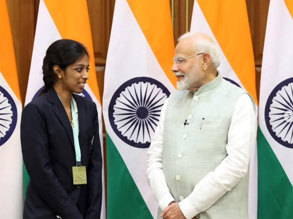 PM Modi Congratulates Vaishali Rameshbabu on Grand Swiss Win