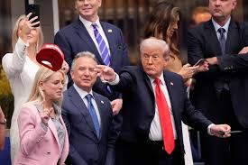 US Open crowd boos Trump at tense security-laden match