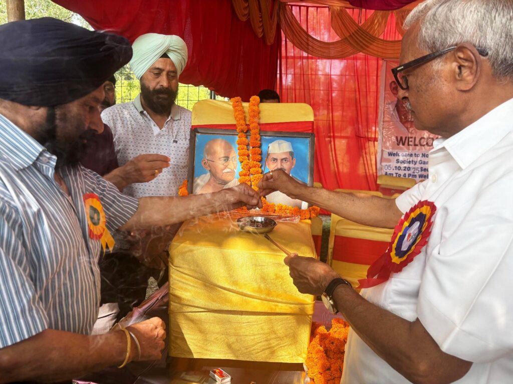 Satya Pal Jain Marks Gandhi & Shastri Jayanti with Deaf Association