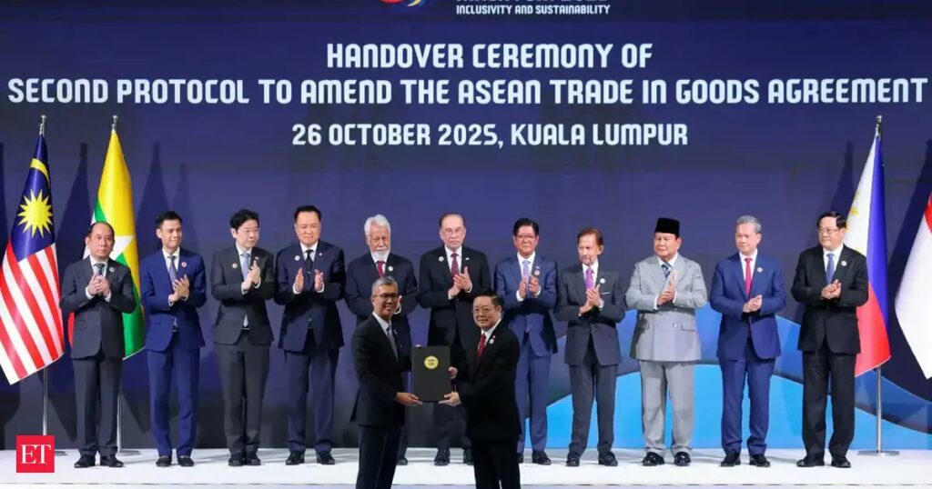 Vietnam PM proposes eco connectivity, maritime cooperation to advance ASEAN-India relations