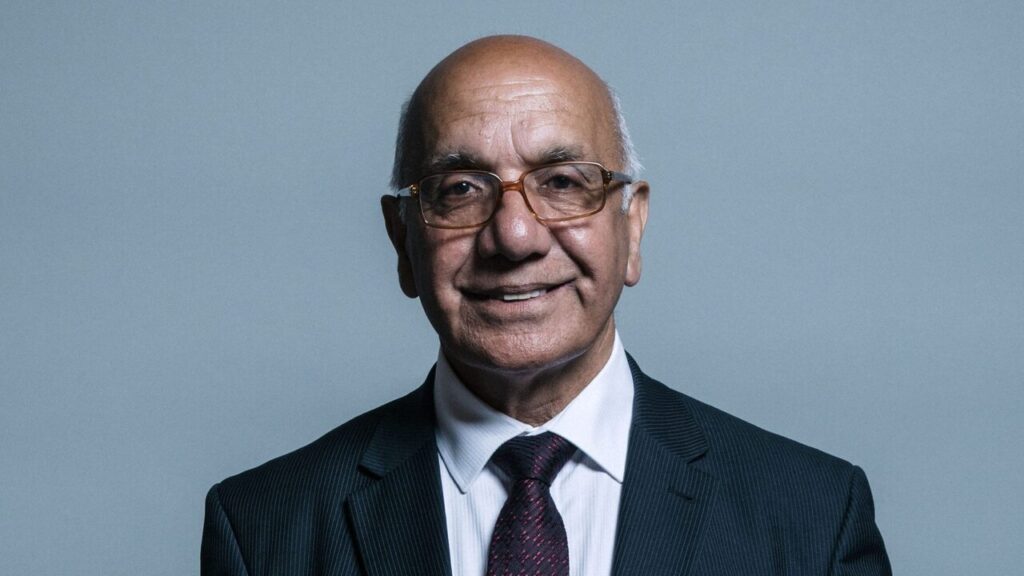 UK MP Virendra Sharma Calls for Unity, Equality, Peace at Community Diwali Celebrations