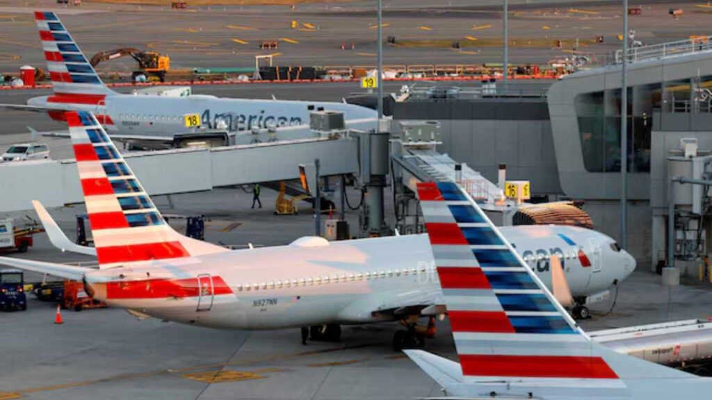 US cuts flight operations by 10% as government shutdown hits air travel