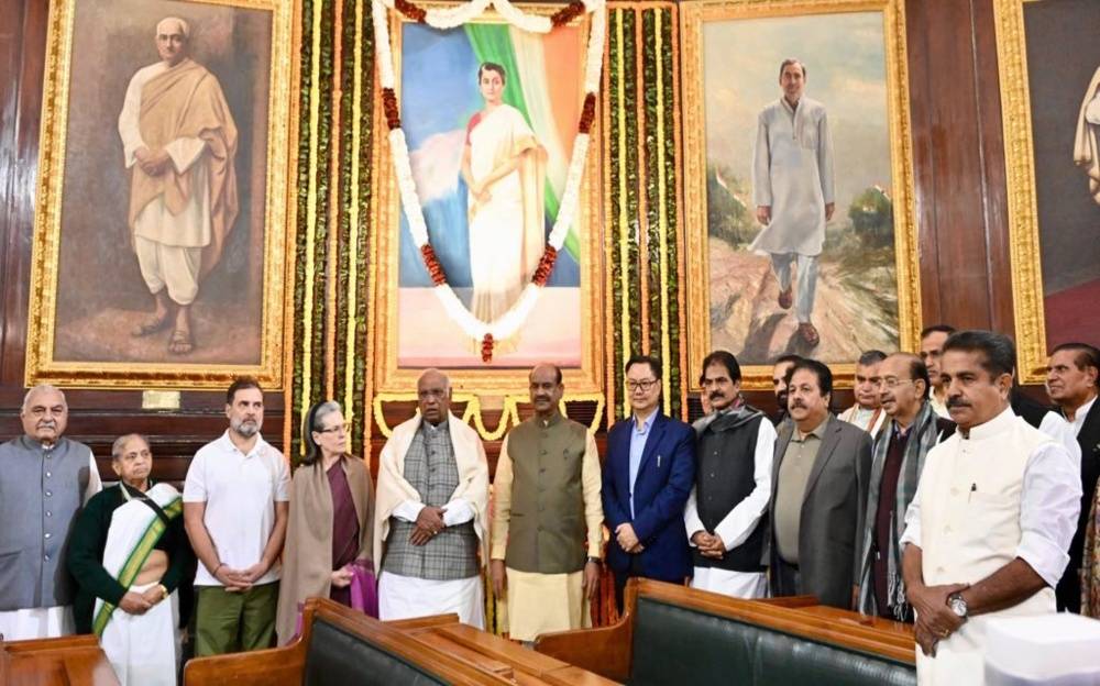 Lok Sabha Pays Tribute to Indira Gandhi
