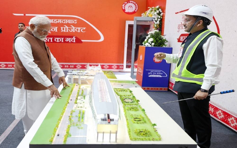PM Modi Reviews Bullet Train Work in Surat