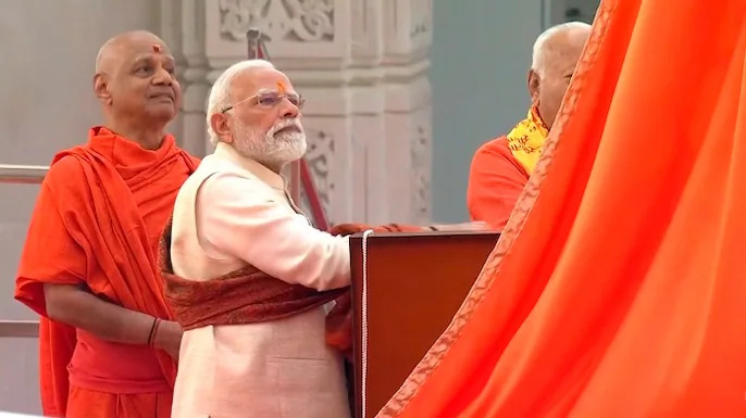 PM Modi Hoists Saffron Flag at Ram Mandir in ‘Dhwaj Arohan’ Ceremony