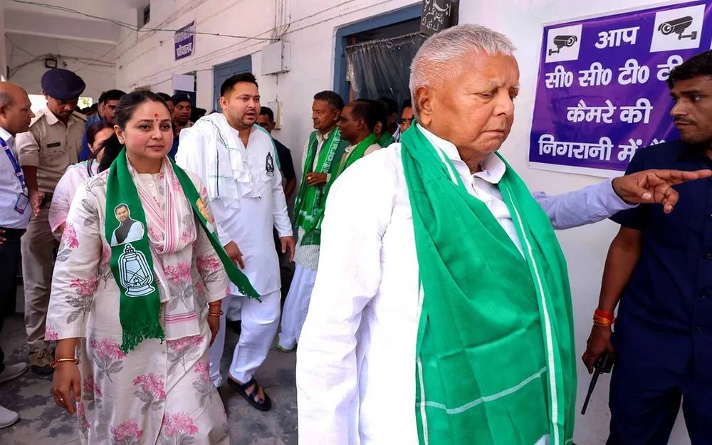 Rohini’s “Dirty Kidney” Charge Deepens Crisis in Lalu Yadav Family