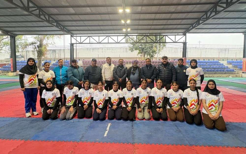 Dr Kuldeep Kumar Gupta Flags Off J&K Girls Kabaddi Team for Junior Nationals